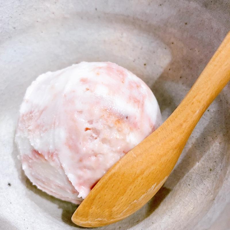 イチゴのジェラート（みやじまくち定食　山）(宮島口食堂つむぐ)