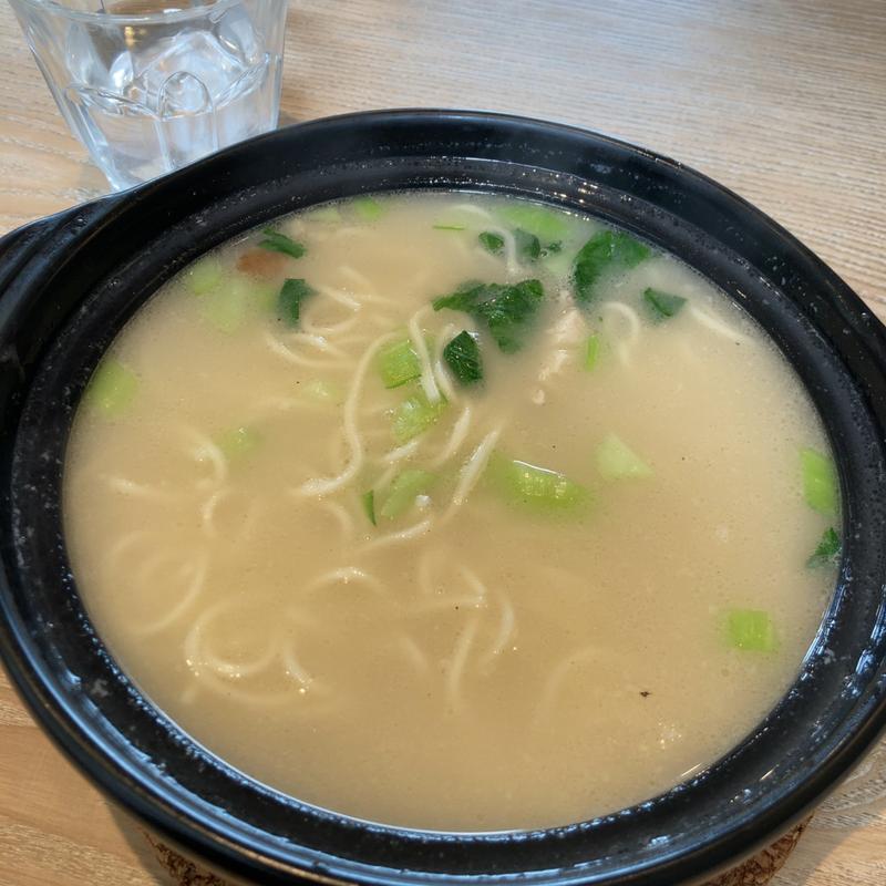 特製白湯鶏煮込みそば(トミーズ キッチン)