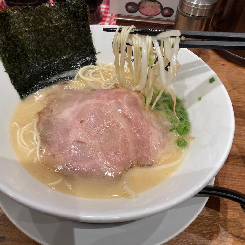 ラーメン白の麺カタ(BABAKE 長崎街道かもめ市場店)