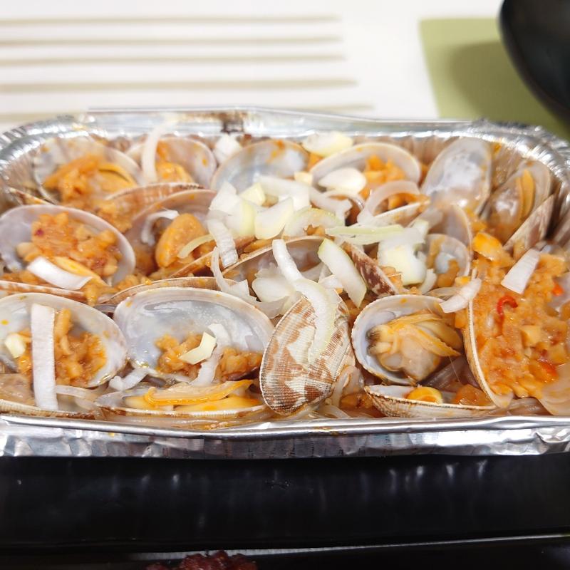 アサリホイル焼き(鑫燃麻辣烫烧烤刀削面火锅)