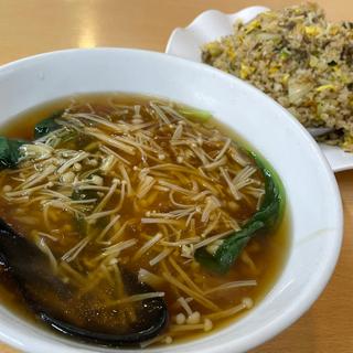 フカヒレ麺と牛バラチャーハン(天福)