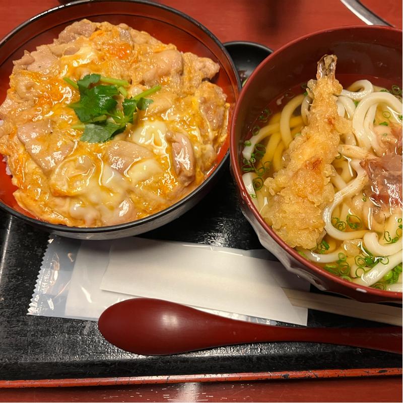 Ｄセット　親子丼　讃岐うどん(季節割烹 勝味)