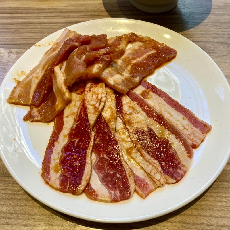 サービス焼き肉セット（お肉大盛）(国産牛焼肉くいどん 曳舟店)