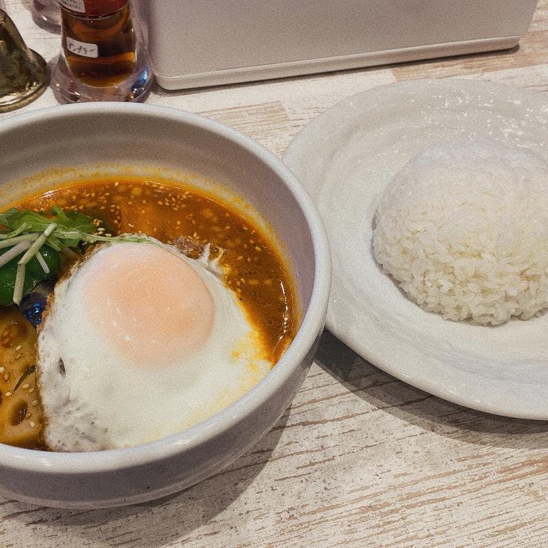 ハンバーグと野菜のスープカレー(シャンティ 原宿店)