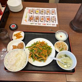青椒肉絲定食(香港庭 八千代緑が丘店)