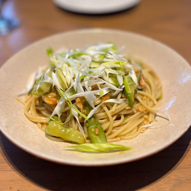 桜エビと山菜のオイルパスタ(ファルピッテ)