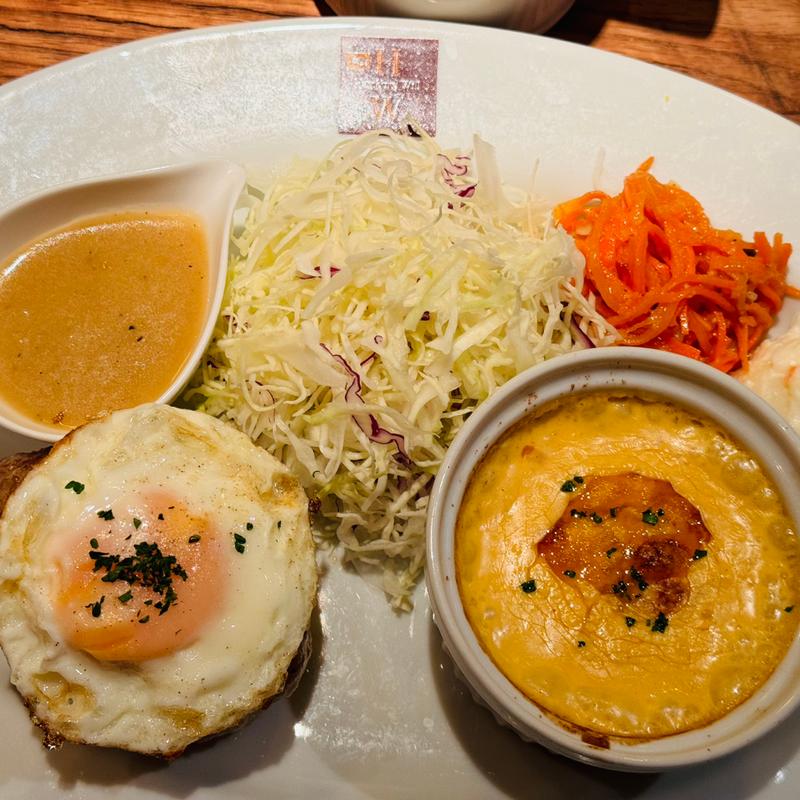 ハンバーグ&小エビのグラタングラタン(洋食ハンバーグウィル)