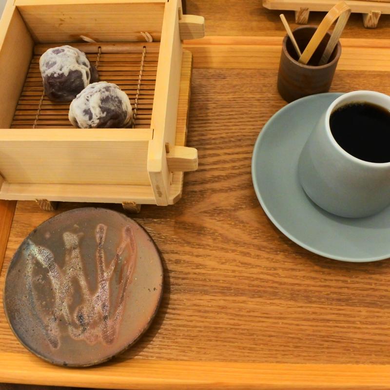 蒸したて大手まんぢゅうセット　大手まんぢゅう専用焙煎珈琲(大手まんぢゅうカフェ ohtemanjyu cafe)