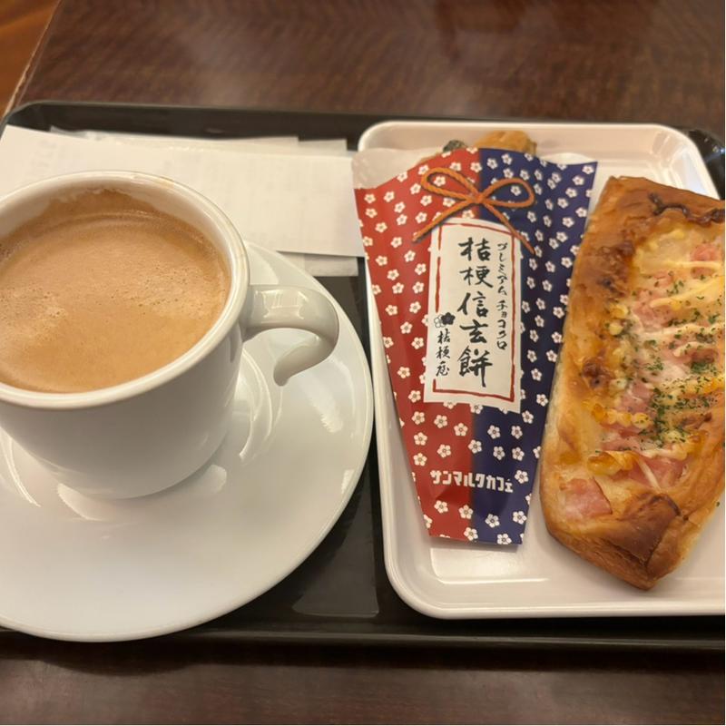 じゃがバタデニッシュセット(サンマルクカフェ 大阪OMMビル店)