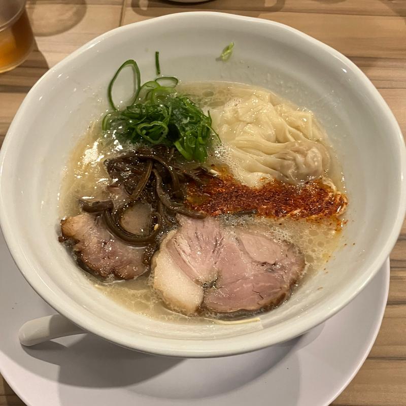 濃厚豚骨ラーメン(らぅめんの善栄)