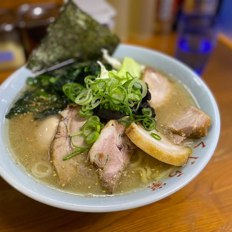 横浜豚骨 塩  チャーシューメン(くじら家 )