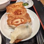 牛すじご飯・餃子のランチ(歓迎（ホアンヨン） 西口店)