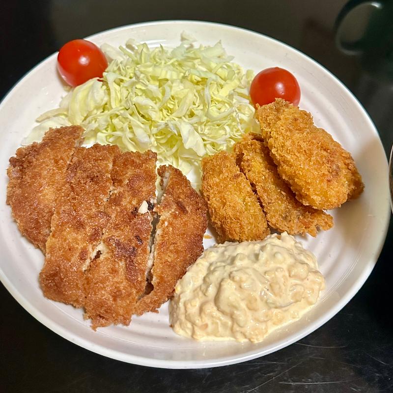 フライ盛り合わせ(メンチカツ、カキフライ)(ベルクス 東墨田店)