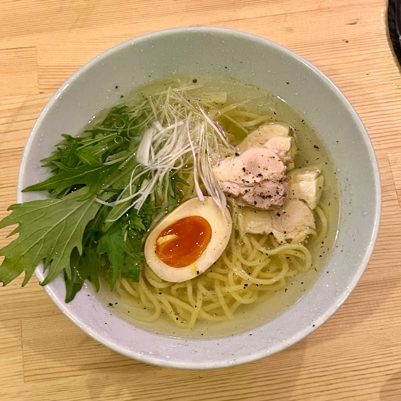 鶏出汁塩ラーメン(福岡はるまき ぶる)