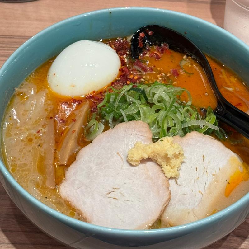 我流札幌辛味噌ラーメン(札幌飛燕 新千歳空港店)