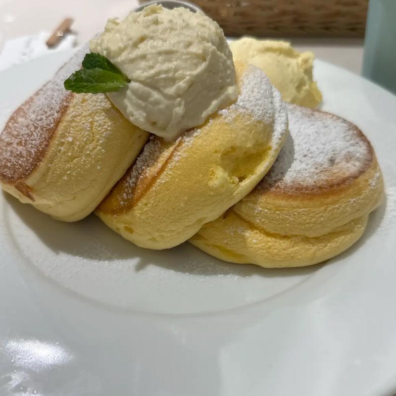 幸せのパンケーキ (バニラアイストッピング付き)(幸せのパンケーキ 大宮店)