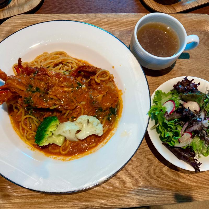 伊勢海老のトマトクリームパスタ(オーシャン)