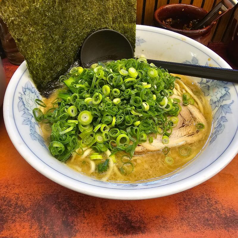 特製豚骨醤油ラーメン(たつ屋 井土ヶ谷店)