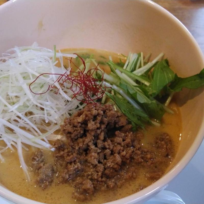 担々麺(チャイナレストラン 一品香 （イッピンシャン）)