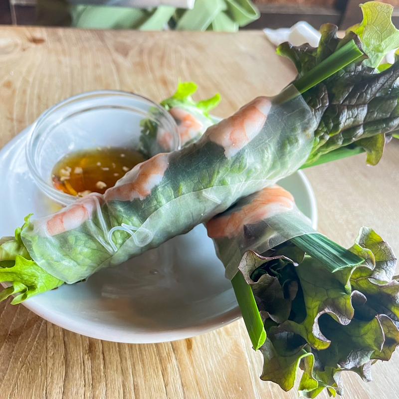 ベトナム風生春巻きゴイクン（1本）(モンスーンカフェ お台場 （Monsoon Cafe）)