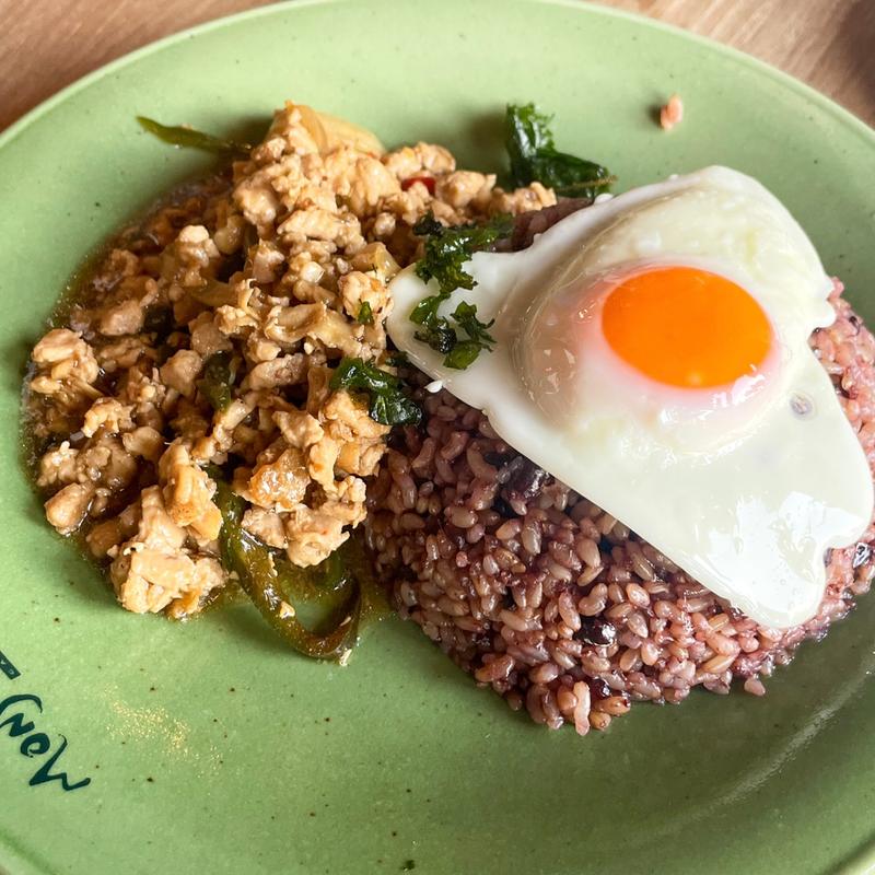 鶏肉のガパオ炒めご飯(モンスーンカフェ お台場 （Monsoon Cafe）)