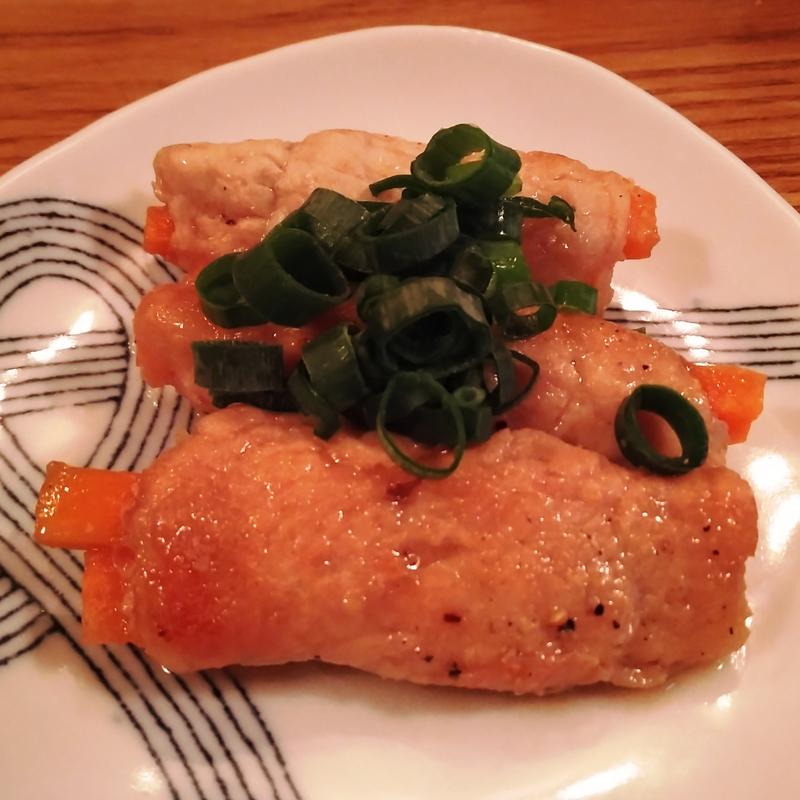 ニンジンの照り焼き肉巻き(小鉢とお酒 KANADE)