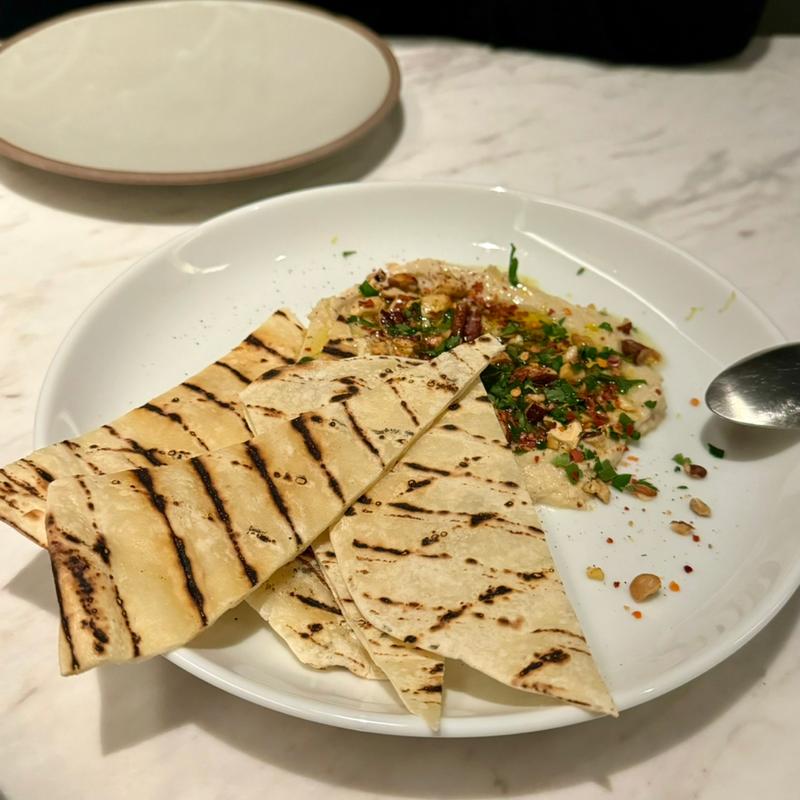 フムス(dam brewery restaurant)