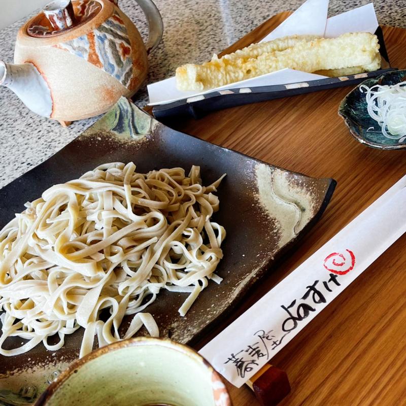 もりそば+由仁町伊藤さんの有機ごぼ天(ちゃべ陶芸工房 / 蕎麦屋よのすけ)
