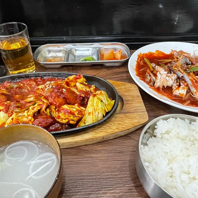 プルダック定食とゲジャン(韓国家庭料理 大邱や)