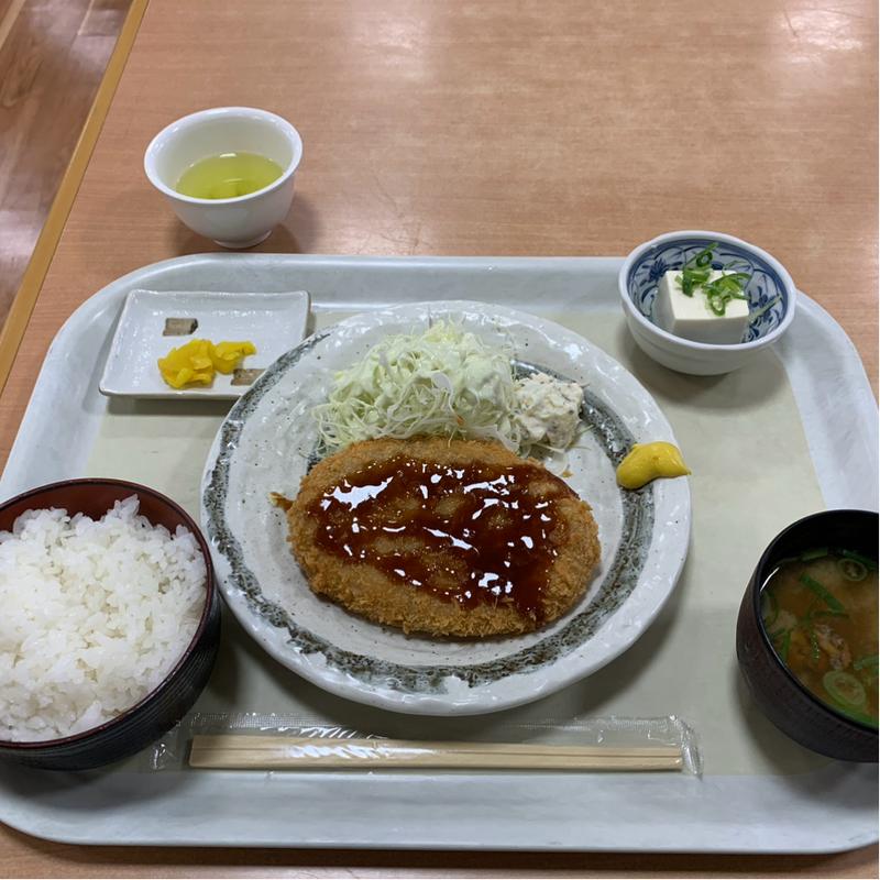 ジャンボコロッケ定食(道の駅朝霧高原)