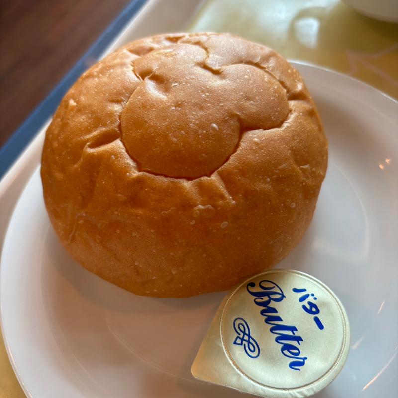 パン(エンパイア・グリル)