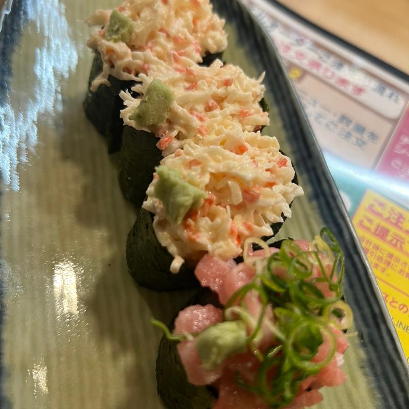 カニ風サラダ軍艦＋ねぎとろ軍艦(や台ずし白子駅前町)