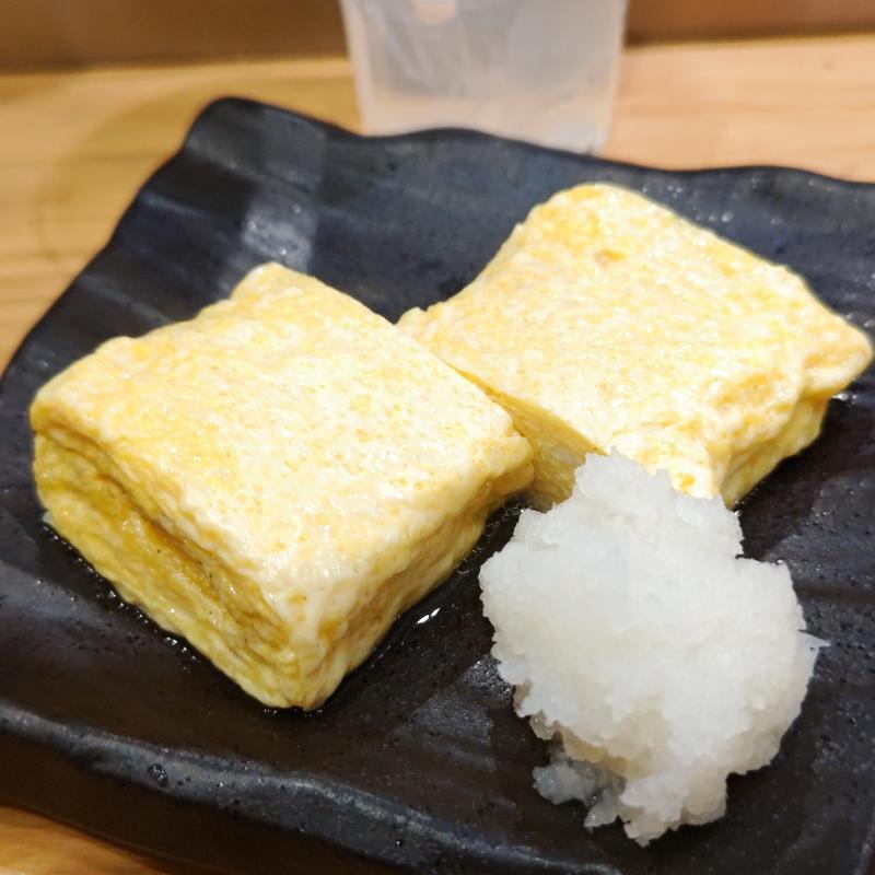 地卵出汁巻き(ハーフ)(魚と酒はなたれ 野毛五番街店)