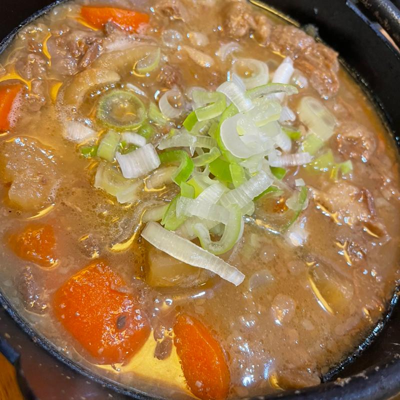 当店名物味噌もつ煮こみ(串揚げ 一歩一歩 （イッポイッポ）)