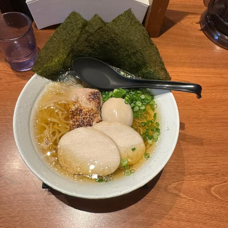 あっさりの清湯　豪華4点盛(鶏専門 らｰめん銀)