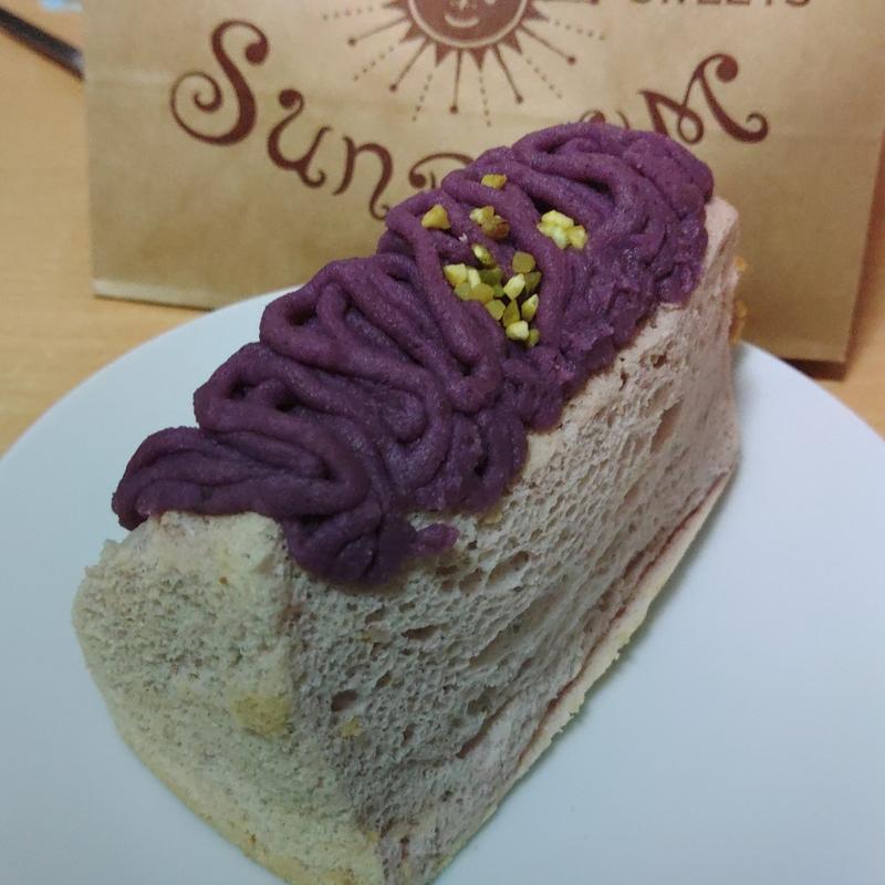 紅芋モンブランのクリームシフォン(パルクアベニュー・カワトク)