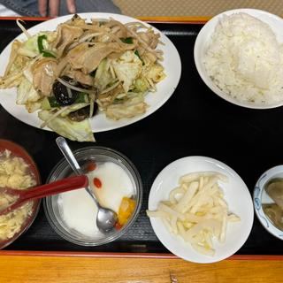 肉野菜炒め定食(中華料理 玲玲厨房)