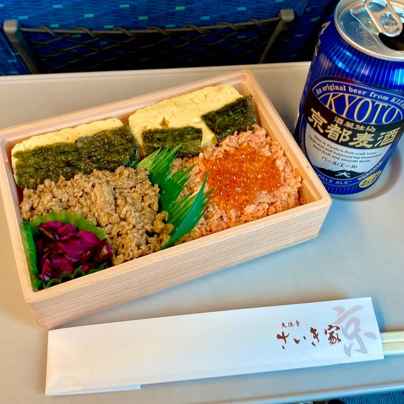 鶏そぼろ・鮭フレーク・いくら・海苔弁当(大徳寺 さいき家)