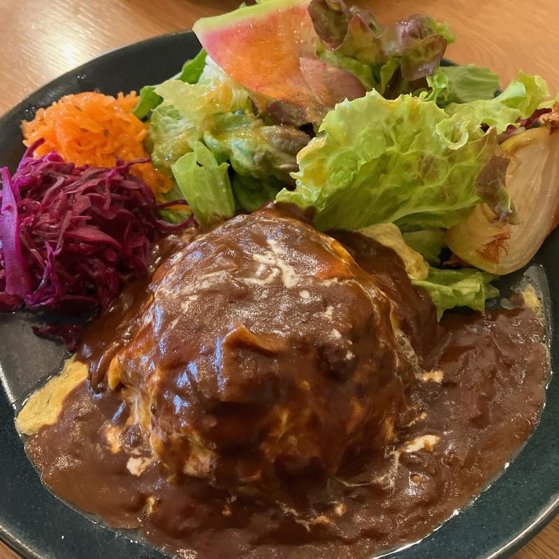 ハッシュドビーフソースのオムライスハヤシプレート(マザームーンカフェ 姫路店)