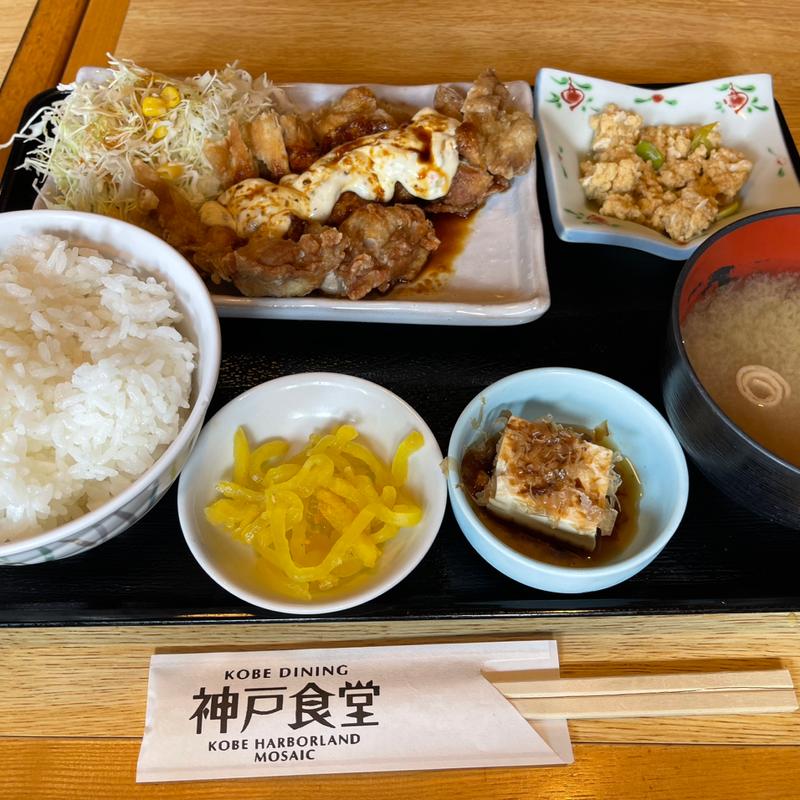 チキンカツ定食(神戸食堂 コウベダイニング KOBE DINING)
