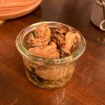牡蠣とオリーブの燻製オイル