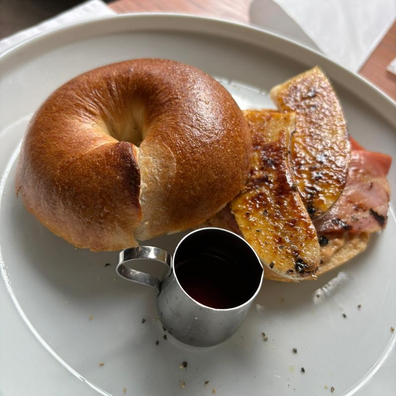 (SCHOOL BUS COFFEE STOP NAKAMEGURO)