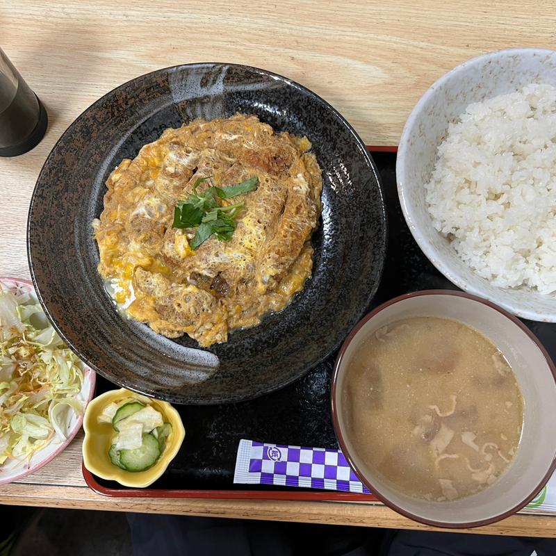 カツ煮定食(どんぐり )