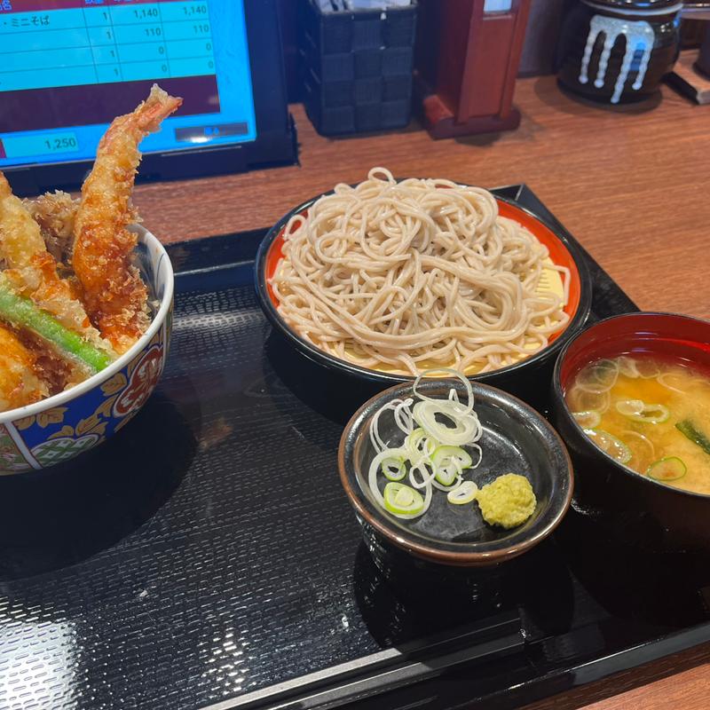 上天丼＋ミニそば(鶏彩 北上尾店)