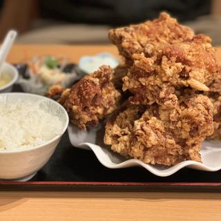 鶏の唐揚げ定食(東方明珠飯店)