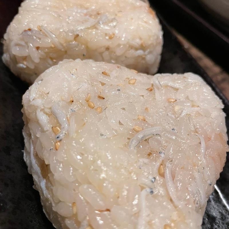 しらすのおにぎり(ちんばた )