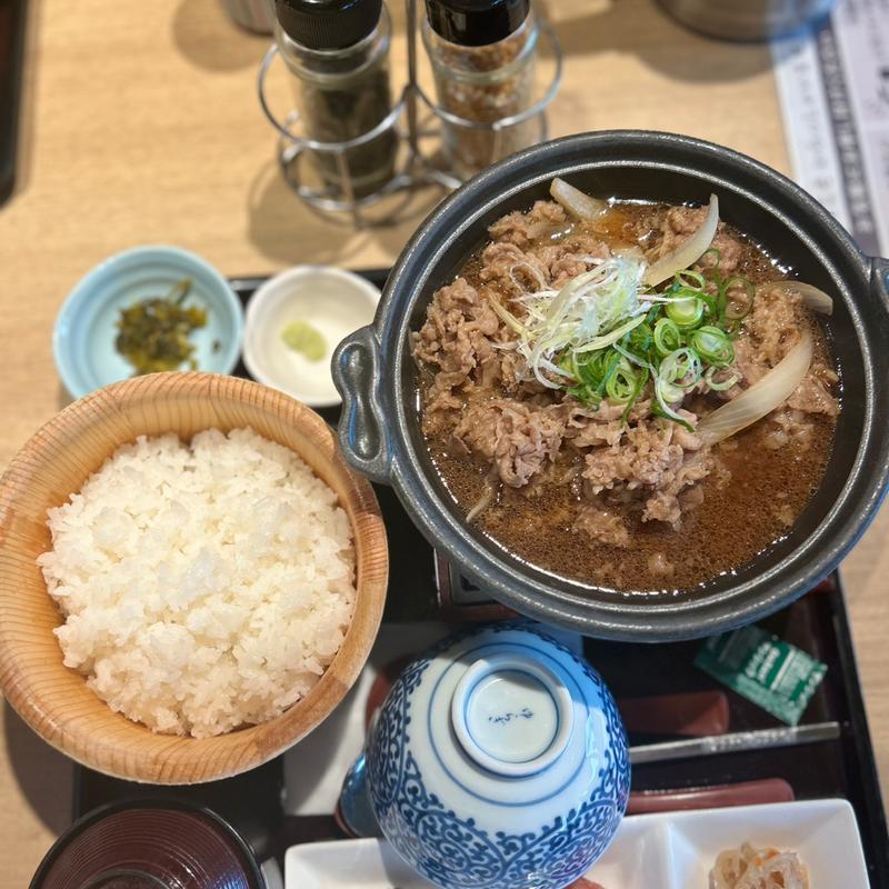 お肉たっぷり牛鍋御膳(おひつごはん四六時中 マルイファミリー溝口店)