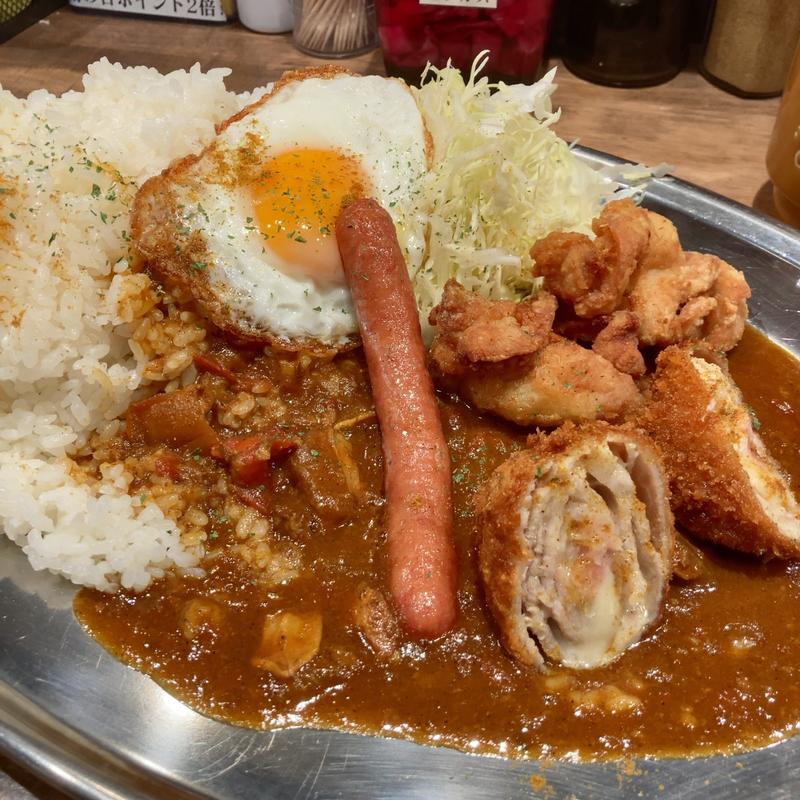 具沢山カレー(カレーとデミ カサネヤ)