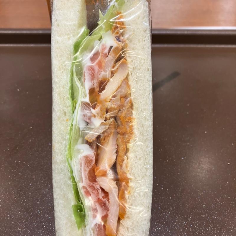 タンドリーチキンサンド(カフェ・ド・クリエ札幌オーロラタウン店)