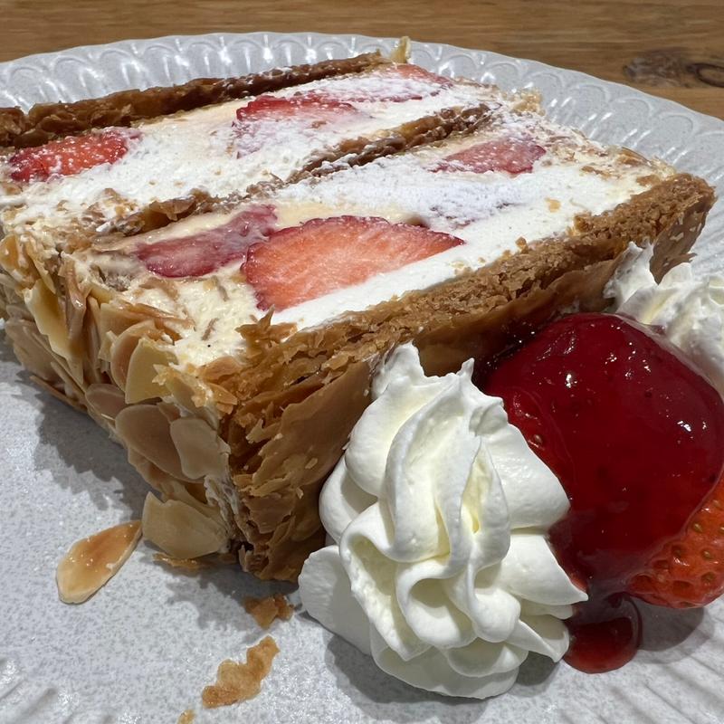 ナポレオンパイ(キハチ カフェ 日比谷シャンテ)